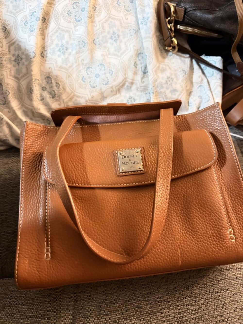 Dooney & Bourke Pebble Grain Leather Tote Caramel Tan Pink Lining EUC